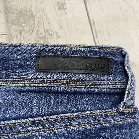 Cello Women's Size 1 Blue Mid-Rise Stretch Distressed Skinny Ankle Jeans - Picture 2 of 9